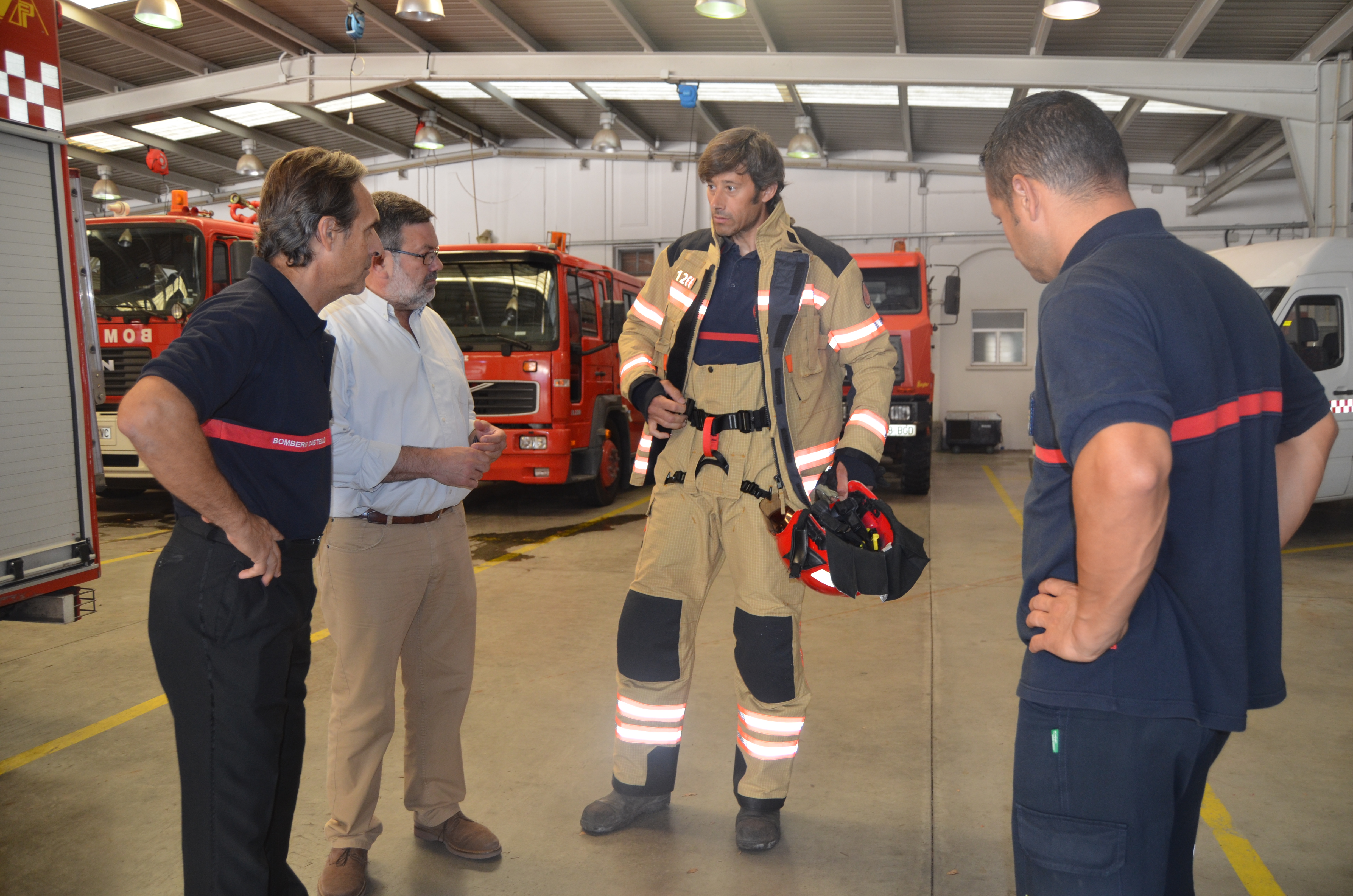 20160825 LORENZO equipacion bomberos (1)(1).jpg