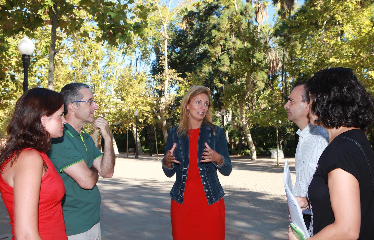 Amparo Marco y Sara Uso visita al Ribalta.jpg