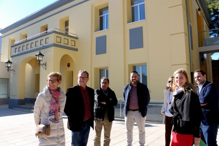 19-11-19 Amparo Marco visita nuevo centro Alzheimer La Pineda.jpg